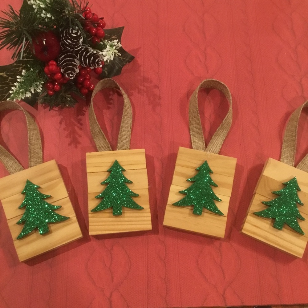🆕 Christmas Tree Holiday Ornaments Rustic Wood Glitter Tree Handmade ( Setof 4)